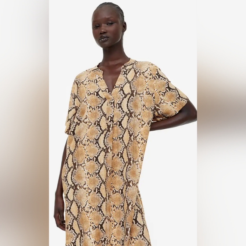2/$30 H&M Animal Print Mob Wife Snake Print V-Neck Dress (#395)